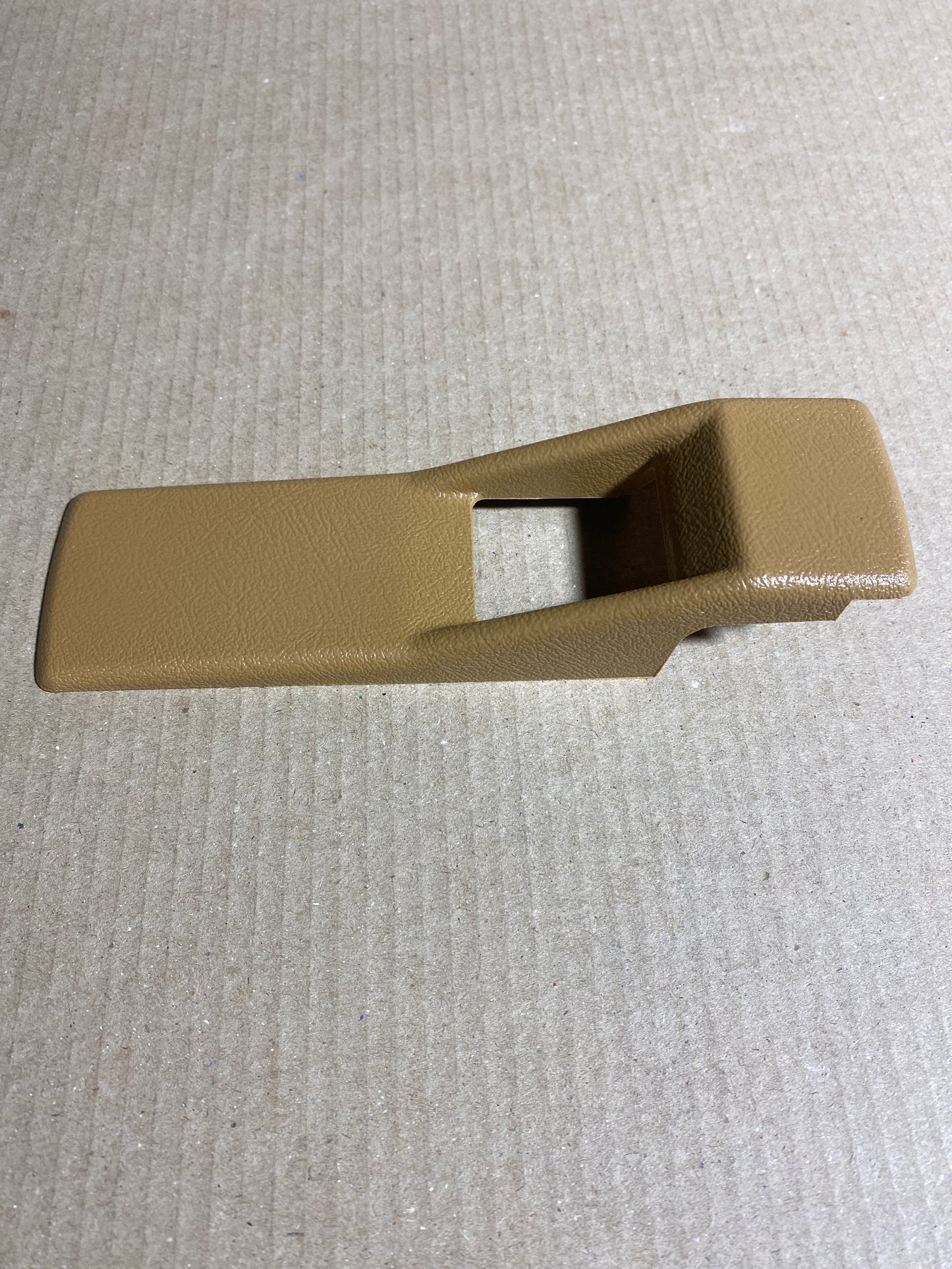 Seat Belt Brown Moulding (4-Door) | MUC1612AE | Genuine Land Rover NOS