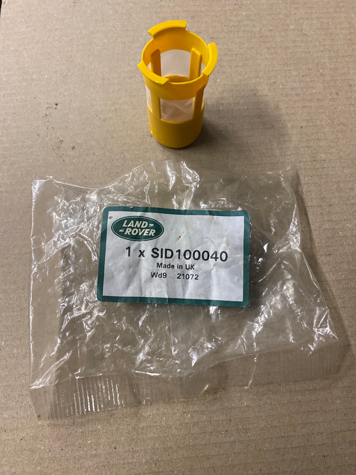 Genuine Brake Servo Reservoir Filter | SID100040 | Genuine Land Rover - NOS OEM Part