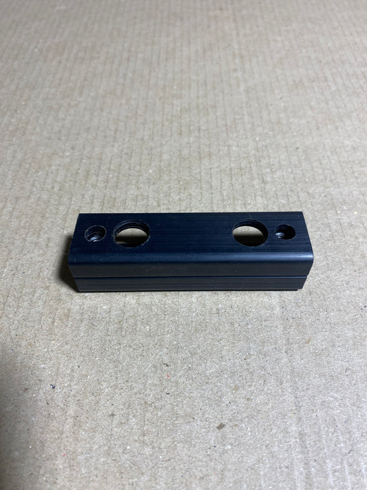 Genuine Bumper End Cap Bracket / Front or Rear Bumper Support Plate | MUC6394 | Genuine Land Rover - NOS OEM Part