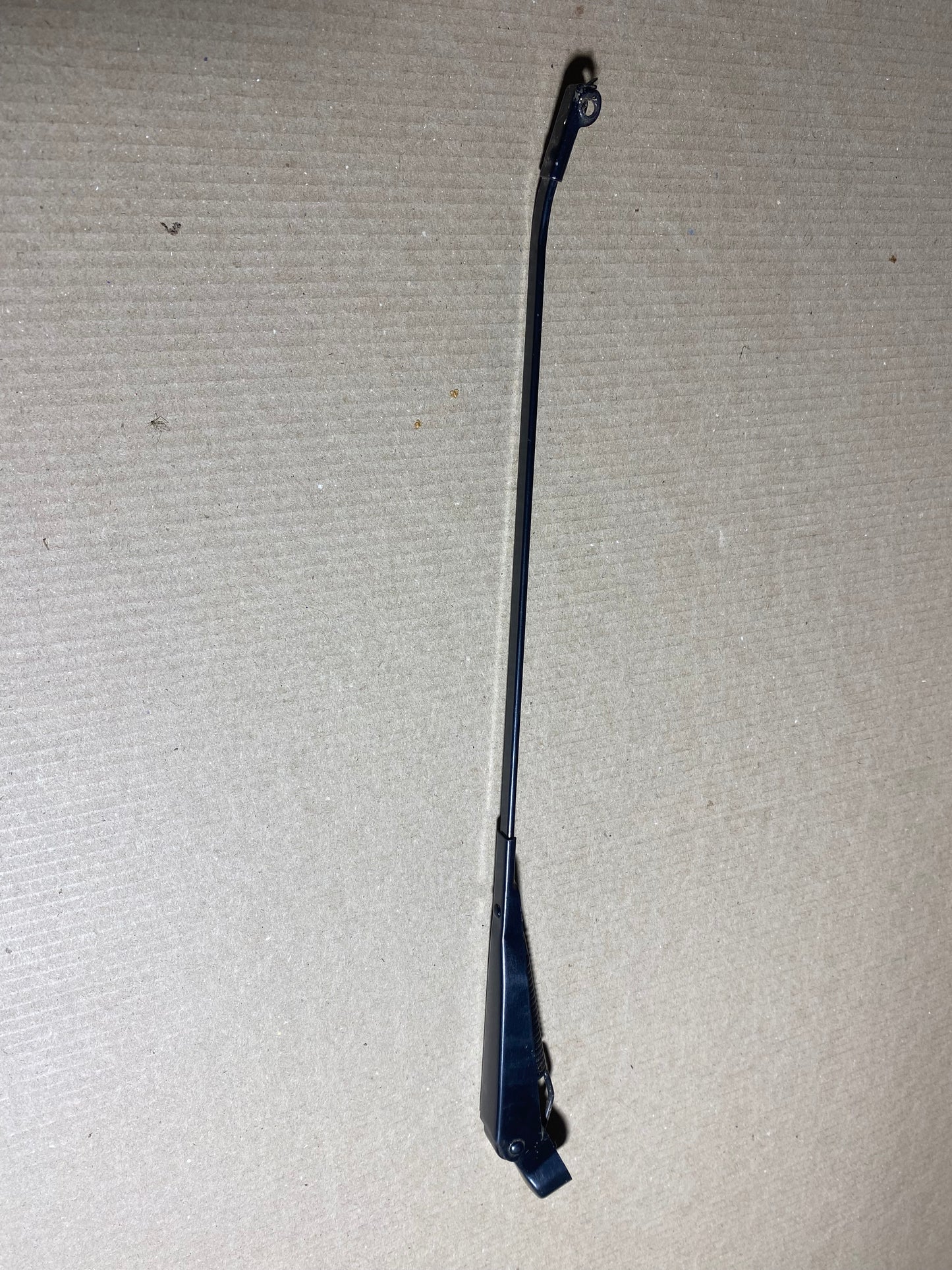 Genuine Windscreen Wiper Arm (Front, RHD) | PRC1896 | Genuine Land Rover - NOS OEM Part